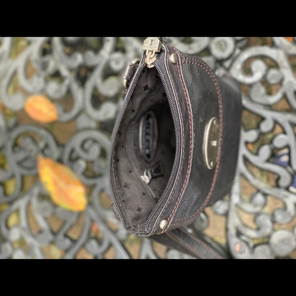 Black Fossil Crossbody/Shoulder Bag with Keyhole - Picture 5 of 8